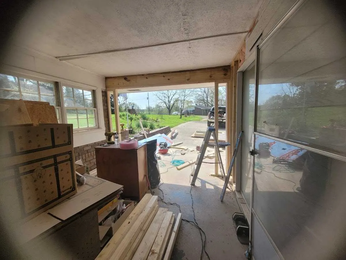 Air movers and dehumidifier for Drying & Dehumidification in Payson